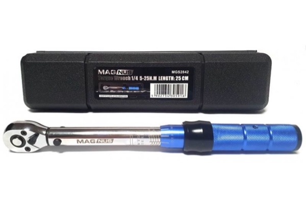 Magnus MGS2842 Momentový klíč